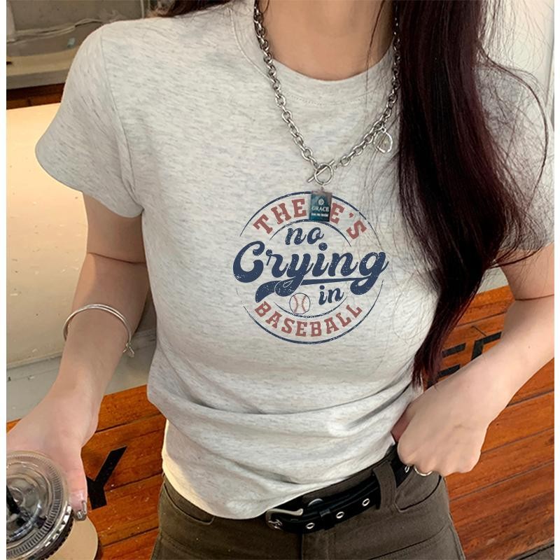 เสื้อยืดผู้หญิง เสื้อยืดแขนสั้น พิมพ์ลายตัวอักษรสร้างสรรค์ ทันสมัย ทรงสลิมฟิต มีสามสีให้เลือก ท๊อป