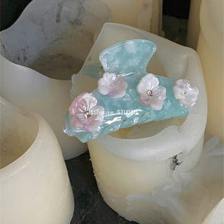 KF1027 สไตล์เกาหลีขนาดกลาง lght สีฟ้าสีชมพูสีม่วงดอกไม้ rhinestone อะซิเตท claw คลิป clamp grip อุปกรณ์เสริมผู้หญิง