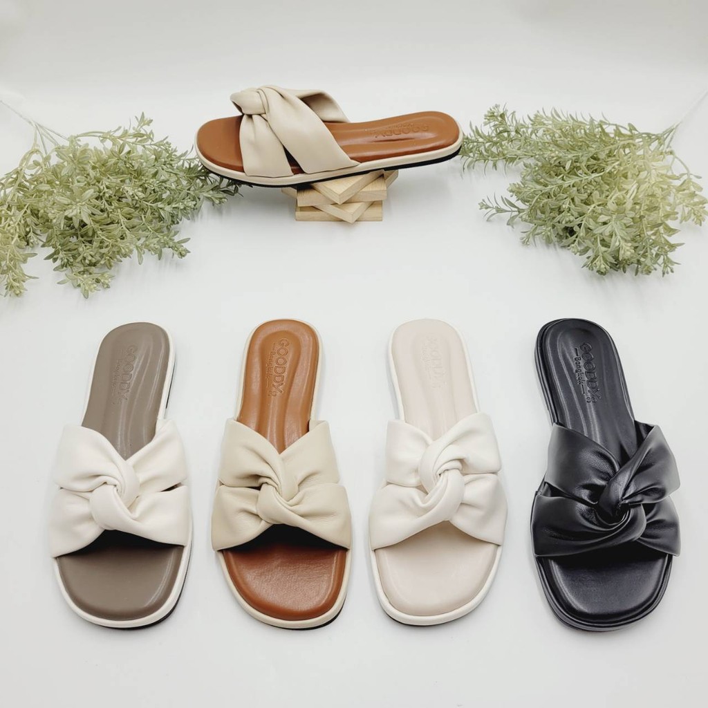 รองเท้าแตะทรงสวม ดีไซน์หน้าไขว้แบบจับจีบ รุ่น CV5638 (แนะนำเพิ่ม 1 ไซส์)