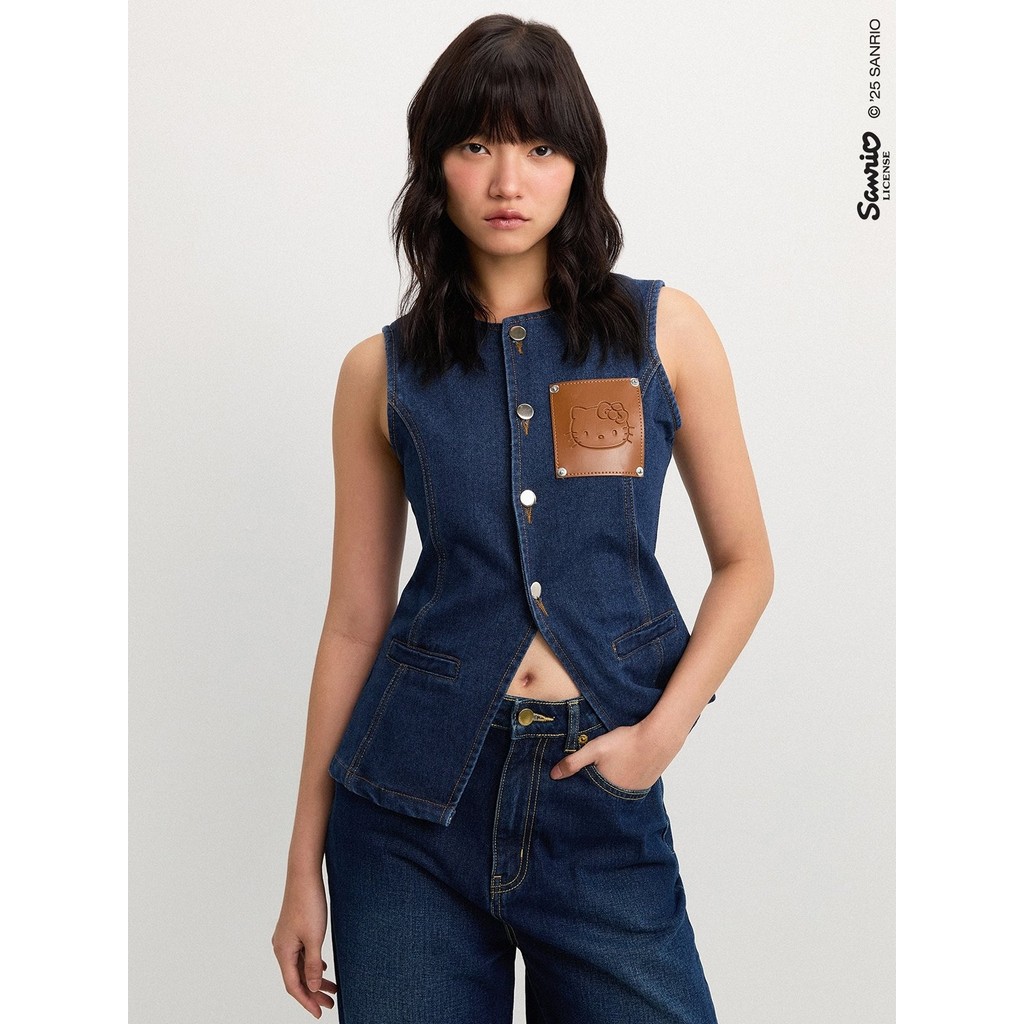 Pomelo. ♥ Hello Kitty เสื้อกั๊กยีนส์แต่งกระเป๋าที่อก / Pomelo. ♥ Hello Kitty Denim Pocket Vest