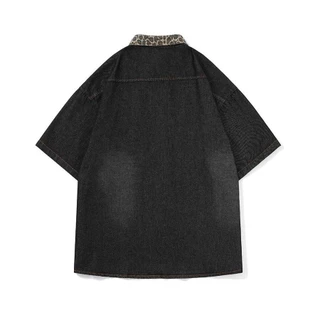 MNO.9 เสื้อเชิ้ตแขนสั้น ผู้ชาย ผ้ายีนส์ short-sleeved shirts A10 คอปกลายเสือ มีกระเป๋าหน้าอก ปักอักษร เสื้อเชิ้ตเกาหลี
