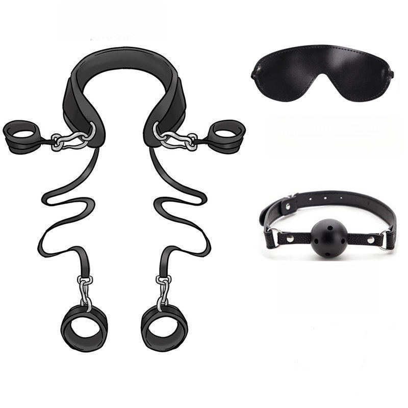 คู่รัก SM แสนสนุกผูกกุญแจมือและกุญแจมือ