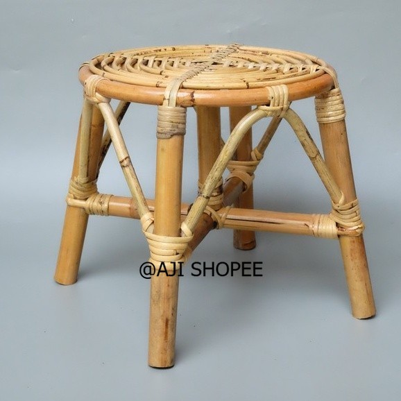 ROUND RATTAN STOOL / STRONG AND STURDY RATTAN ที่นั่งขนาด 30 x 30 ซม.