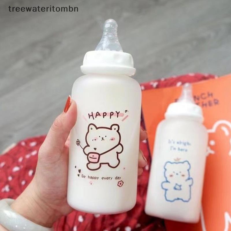 Tt 400ml พลาสติกสตรอเบอร์รี่หมีขวดน้ําสําหรับเด็กผู้ใหญ่นมน้ําผลไม้ฟางถ้วย Frosted Leakproof ดื่มขวด mbn