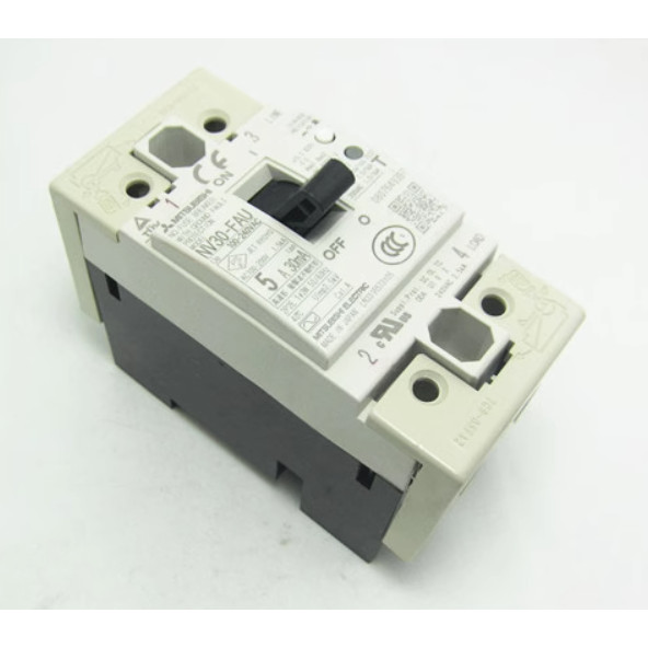 เบรกเกอร์รั่ว NV30-FA NV30-FAU 5A10A15A20A30A พร้อมส่ง