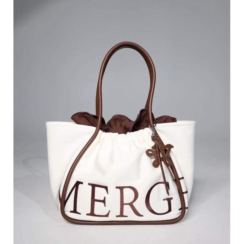 New color Merge A Day Bag Tote Bag จาก Merge