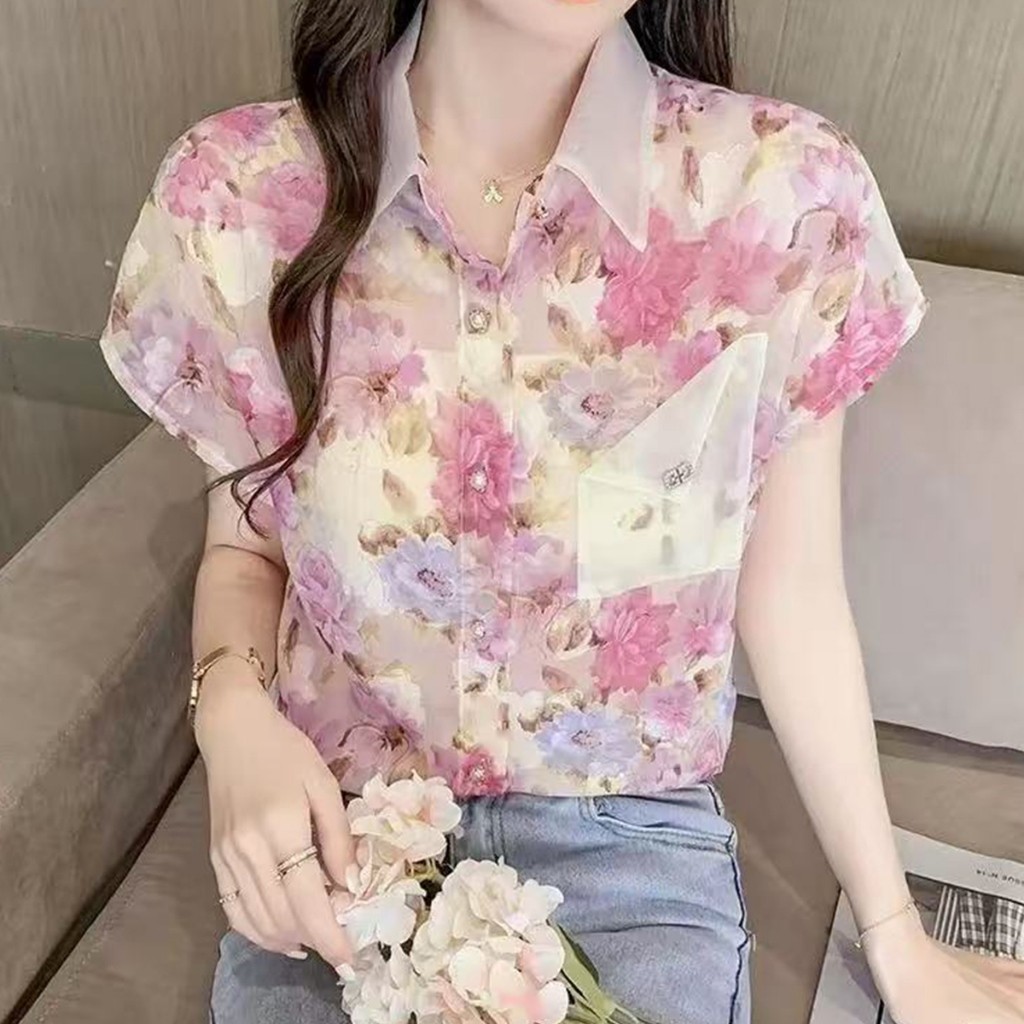 เสื้อลายดอกแขนสั้น เสื้อเชิ้ตฮาวายคอบัวแฟชั่นผู้หญิง คอปกเเขนสั้นสีชมพูลายดอกไม้ ผ้าชีฟอง