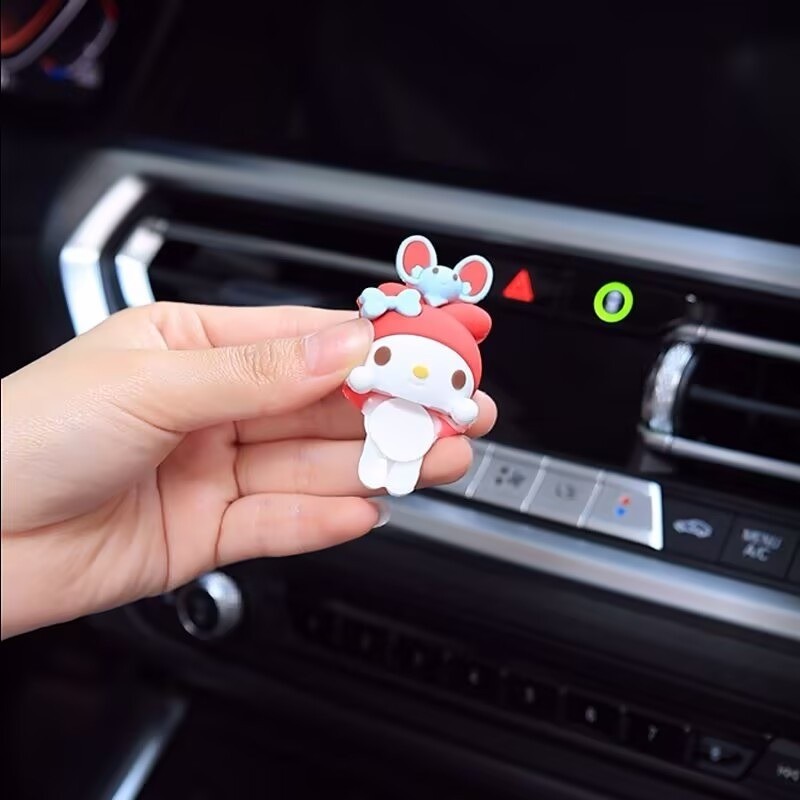 SANRIO รถยนต์ไฟฟ้าตกแต่งแดชบอร์ดป้ายทะเบียนตกแต่งรถจักรยานยนต์รถยนต์ไฟฟ้ารถ ซานริโอ ตุ๊กตาสติกเกอร์อุปกรณ์ดัดแปลง ราคา ถูกที่สุด ดีลบีเคเค แกลเลอรีภาพที่ 6