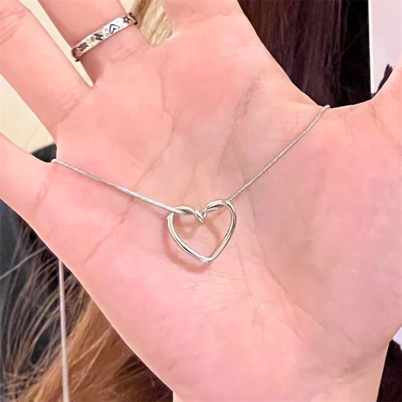 สร้อยคอจี้หัวใจสไตล์หวานสำหรับผู้หญิงสร้อยคอโซ่เงินเครื่องประดับแฟชั่นNecklaces