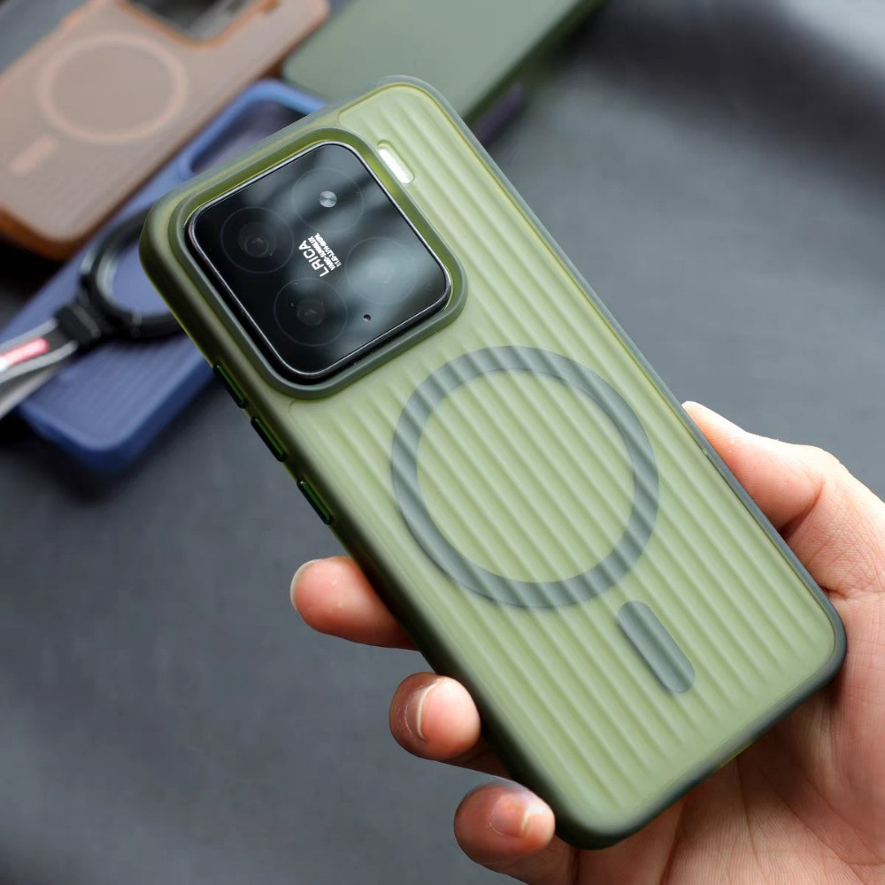 Matte ลูกฟูกแม่เหล็กชาร์จ Anti Crack Soft Case สําหรับ Xiaomi 15 14 Pro Mi13 เคสโทรศัพท์