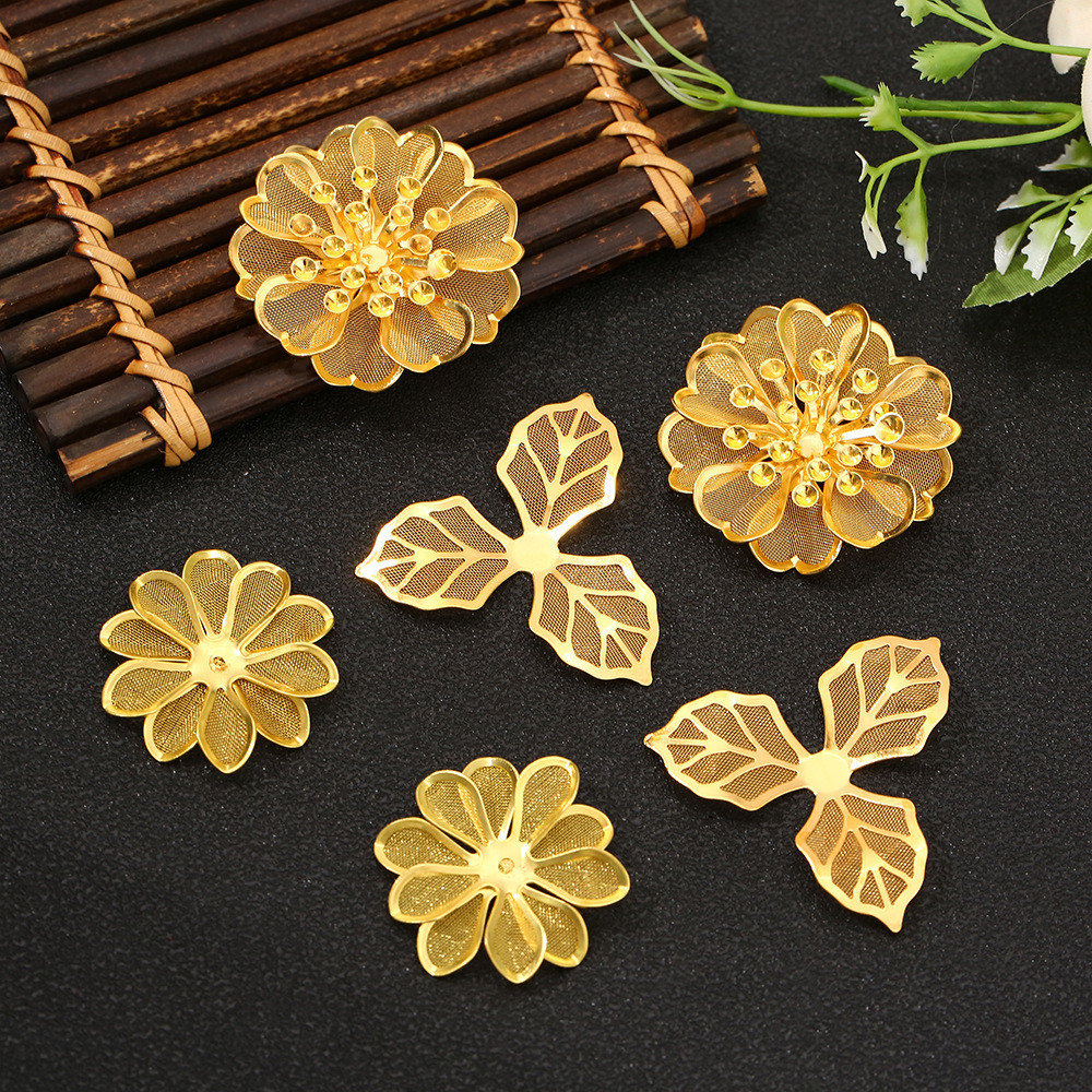 20 ชิ้น ดอกไม้โลหะวินเทจ ชิ้นส่วน DIY อุปกรณ์เสริมผมเจ้าสาว เครื่องประดับมงกุฎ ขายส่ง