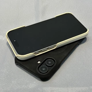 ผิวรู้สึกหนัง Anti-slip กรณีแม่เหล็กกล้องสําหรับ Iphone 12 13 14 15 16 17 Pro Max 14/15 plus 16 plus ครึ่งห่อกันกระแทก Hard ฝาหลัง