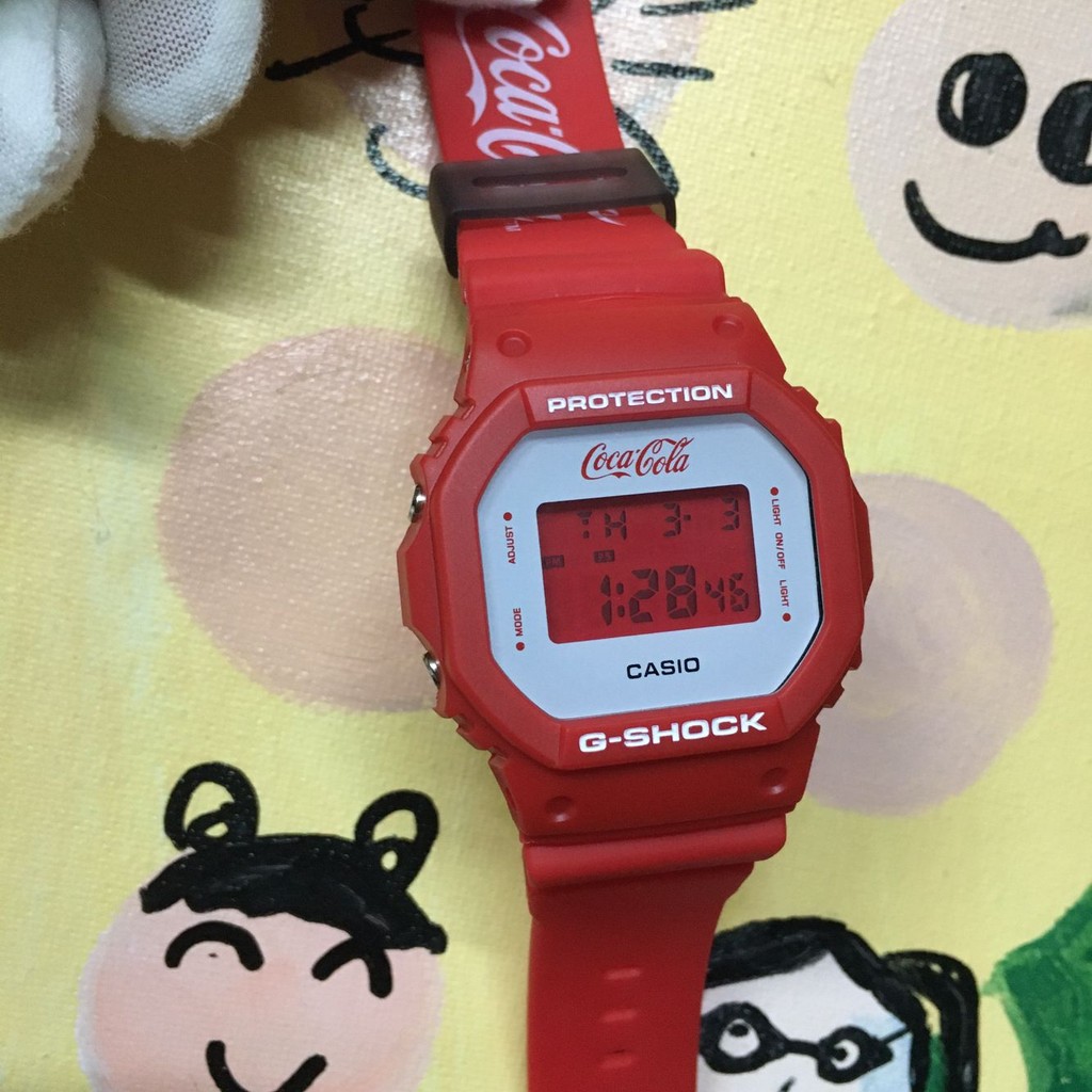 G-SHOC*/K DW-5600 X Coca-Cola Limited Edition สีแดง DW-5600CC2-4 นาฬิกาสปอร์ต m589