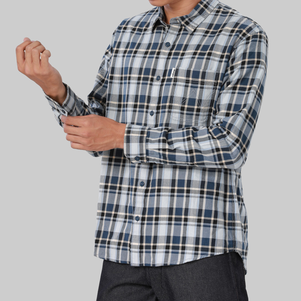 WRANGLER เสื้อเชิ้ตแขนยาวผู้ชาย Regular รุ่น WR F424MSHLF60 สีกรมท่า
