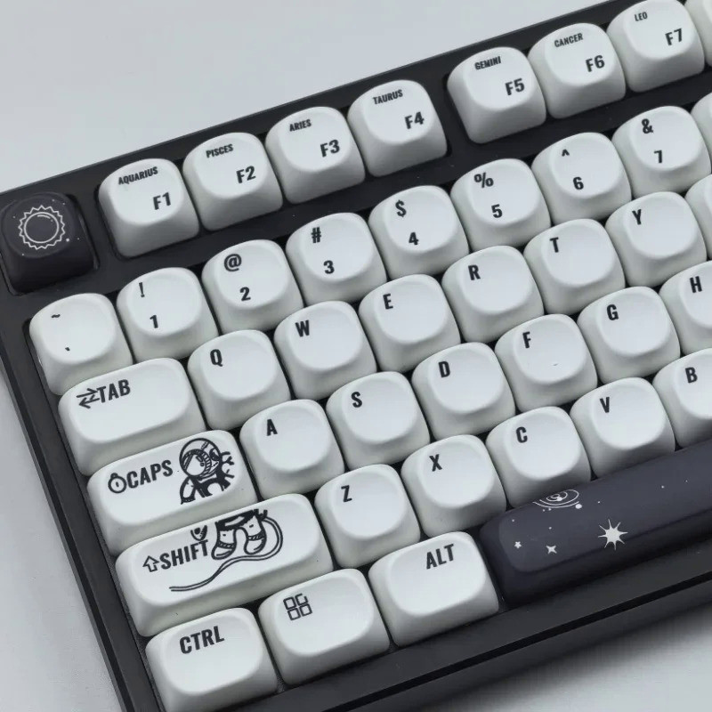 Mechanical Keyboard Space Astronaut Korean Plain White Style Keycap 130 Key PBT Dye Sublimation Conf