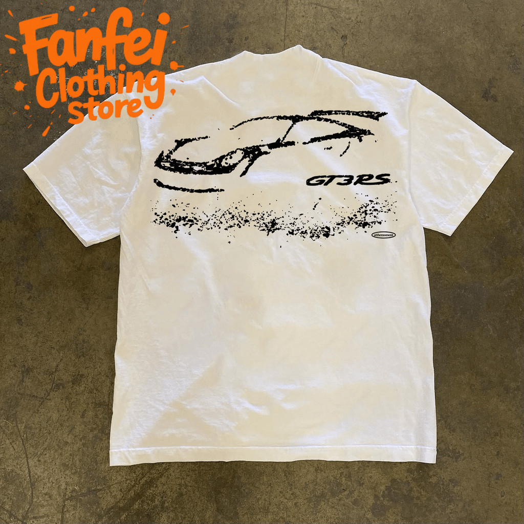 （จัดส่งตลอด 24 ชั่วโมง）Fanfei😍สินค้าเข้าใหม่😍เสื้อยืดแขนสั้นลายอักษรตัวนูน  านุ่มสไตส์หนุ่มๆสาวๆเกาหลี🎁🎁