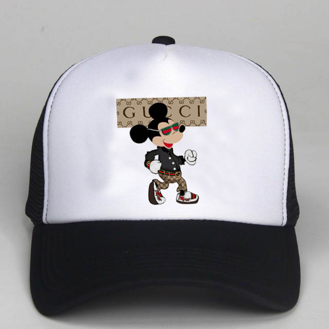 Gucci Mickey Mouse Illustration หมวกตาข่ายระบายอากาศสําหรับผู้ชายที่ยอดเยี่ยมสําหรับวันฤดูร้อน UUSF