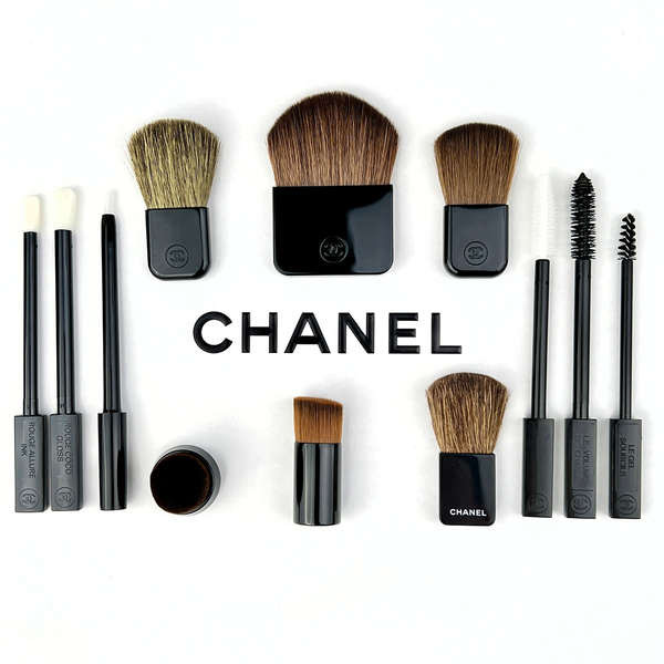แปรงปัดแก้ม Chanel/แป้งน้ําผึ้ง/แป้งหมอก/รองพื้นสุดหรู