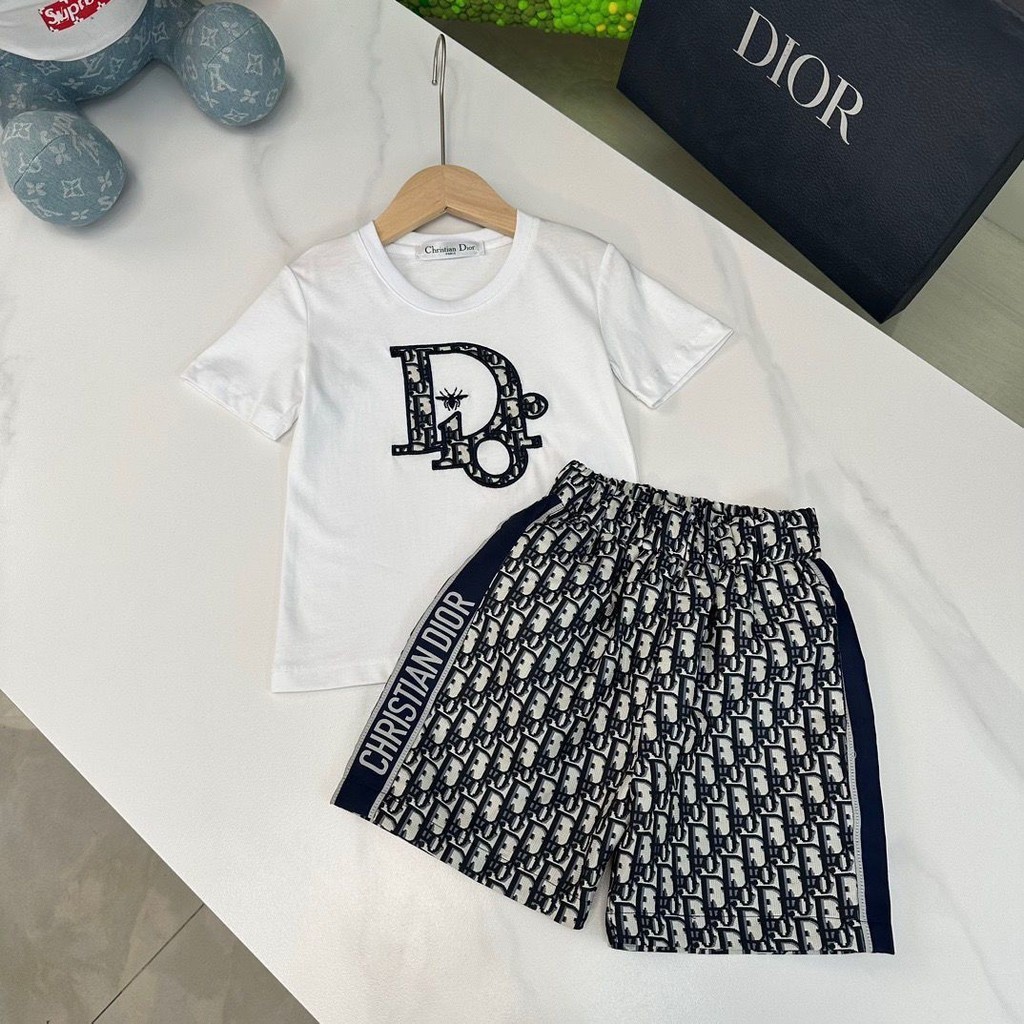 DIOR6974 เสื้อสเวตเตอร์แขนสั้นสําหรับเด็กผู้หญิง Letter ชุดสูทสองชิ้นหล่อ