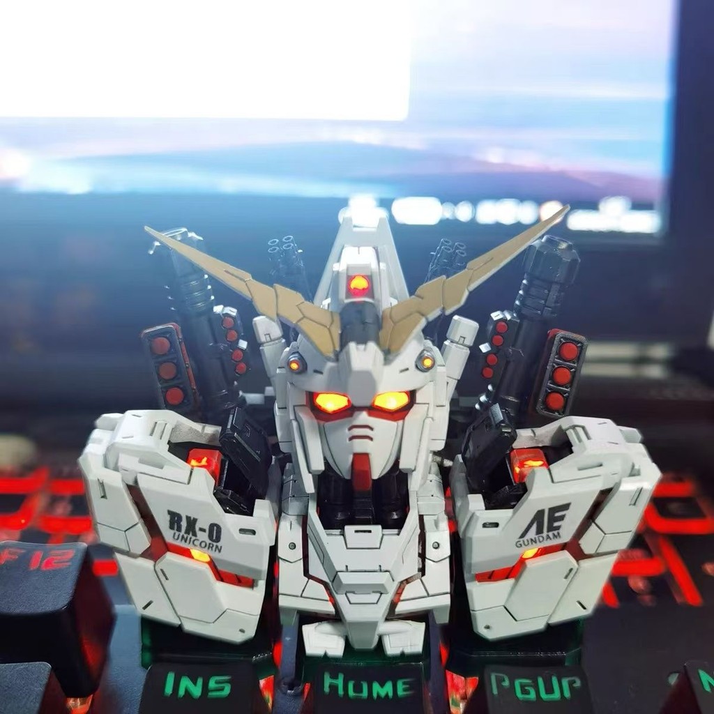 Rx-0 Unicorn Three-Key Cap Strike Freedom Gundam Button Mechanical Keyboard Deformable Light Transmission Mecha