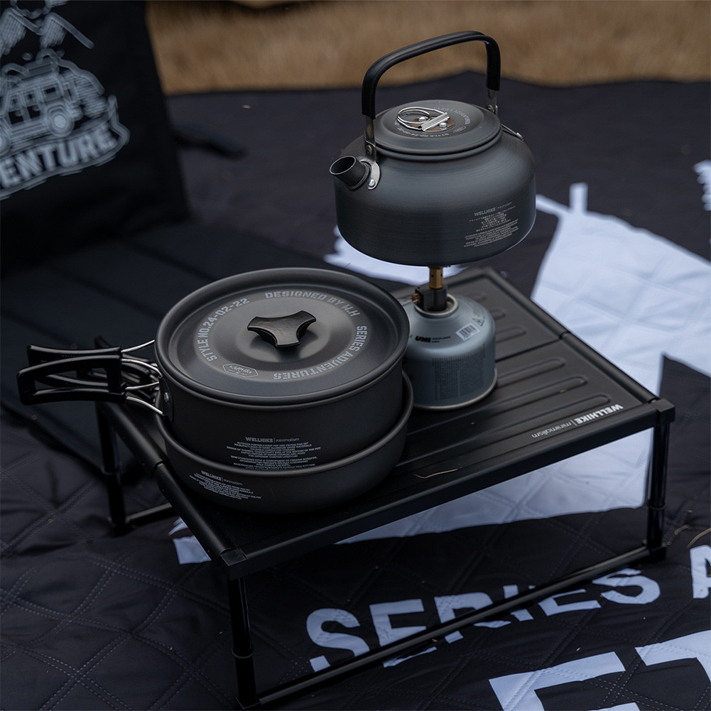 WELLHIKE ชุดเครื่องครัวพกพา 4 ชิ้น พร้อมกาต้มน้ำ หม้อ กระทะ และชุดเครื่องครัวอลูมิเนียมน้ำหนักเบาสำหรับเดินป่า แคมป์ปิ้ง ปิคนิค - รูปที่ 2