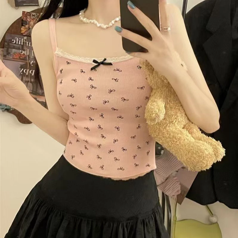 YY70 เสื้อสายเดี่ยว ดีเทลสายลูกไม้ยืดได้ เสื้อฟรีไซส์มีฟองน้ำในตัว