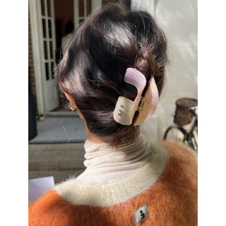 Tagi. Call me Hair Claw Clip เครื่องประดับผมผู้หญิง