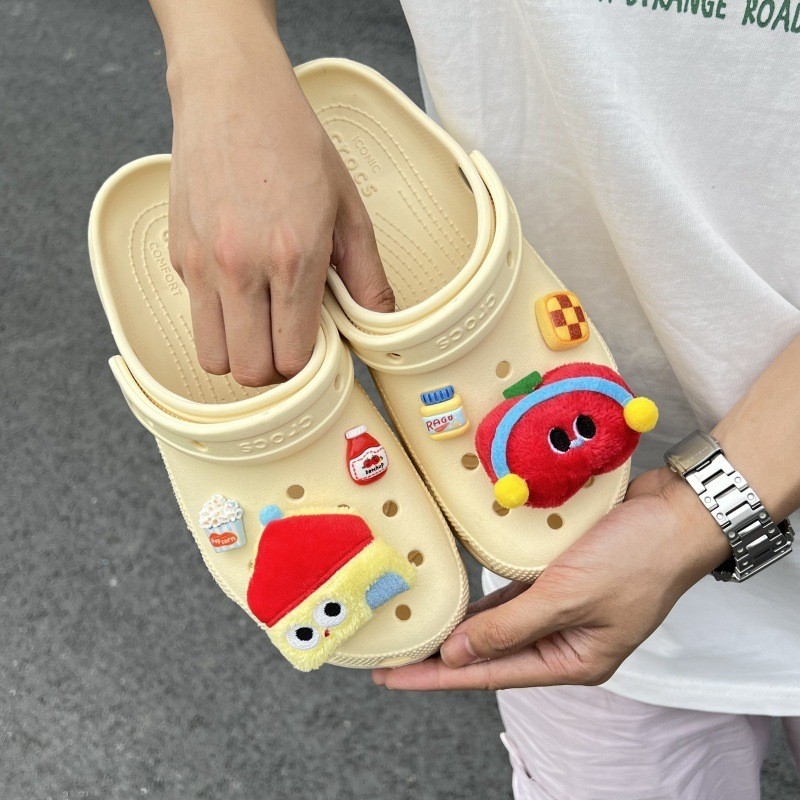 รองเท้าหลุมอุปกรณ์เสริมหูฟังแอปเปิ้ลบ้านหลังเล็กตุ๊กตารองเท้าดอกไม้ตกแต่งหัวเข็มขัดรองเท้า อิน อินเทรนด์