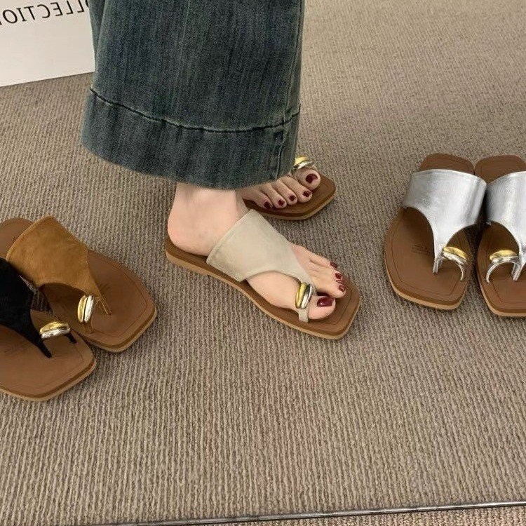 รองเท้าแตะแบน หัวเหลี่ยม รองเท้าแฟชั่นผู้หญิง