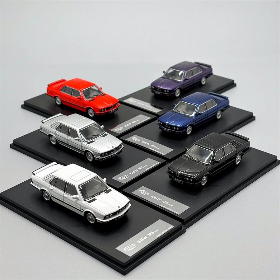 KING MODEL 1: 64 BMW M5 E28 Generation 5 Series โมเดลรถโลหะผสม BMW