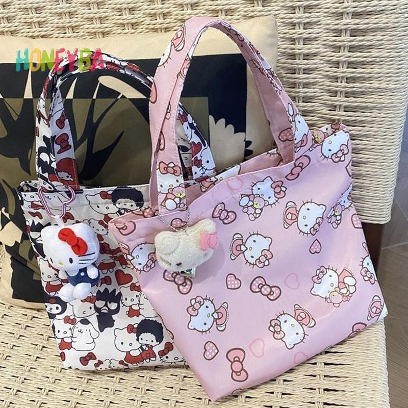 SANRIO <Honeyba>การ์ตูนSanrio Girlyกระเป๋าสะพายน่ารักhello Kitty Toteผ้าใบกระเป๋าขนาดใหญ่ความจุถุงอาหารกลางวันกระเป๋าเดินทางกระเป๋าถือของขวัญNice
