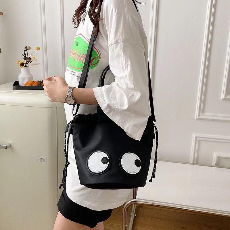 【พร้อมส่ง】กระเป๋าผู้หญิง กระเป๋าสะพายข้าง กระเป๋าแฟชั่น  กระเป๋าสไตล์เกาหลี