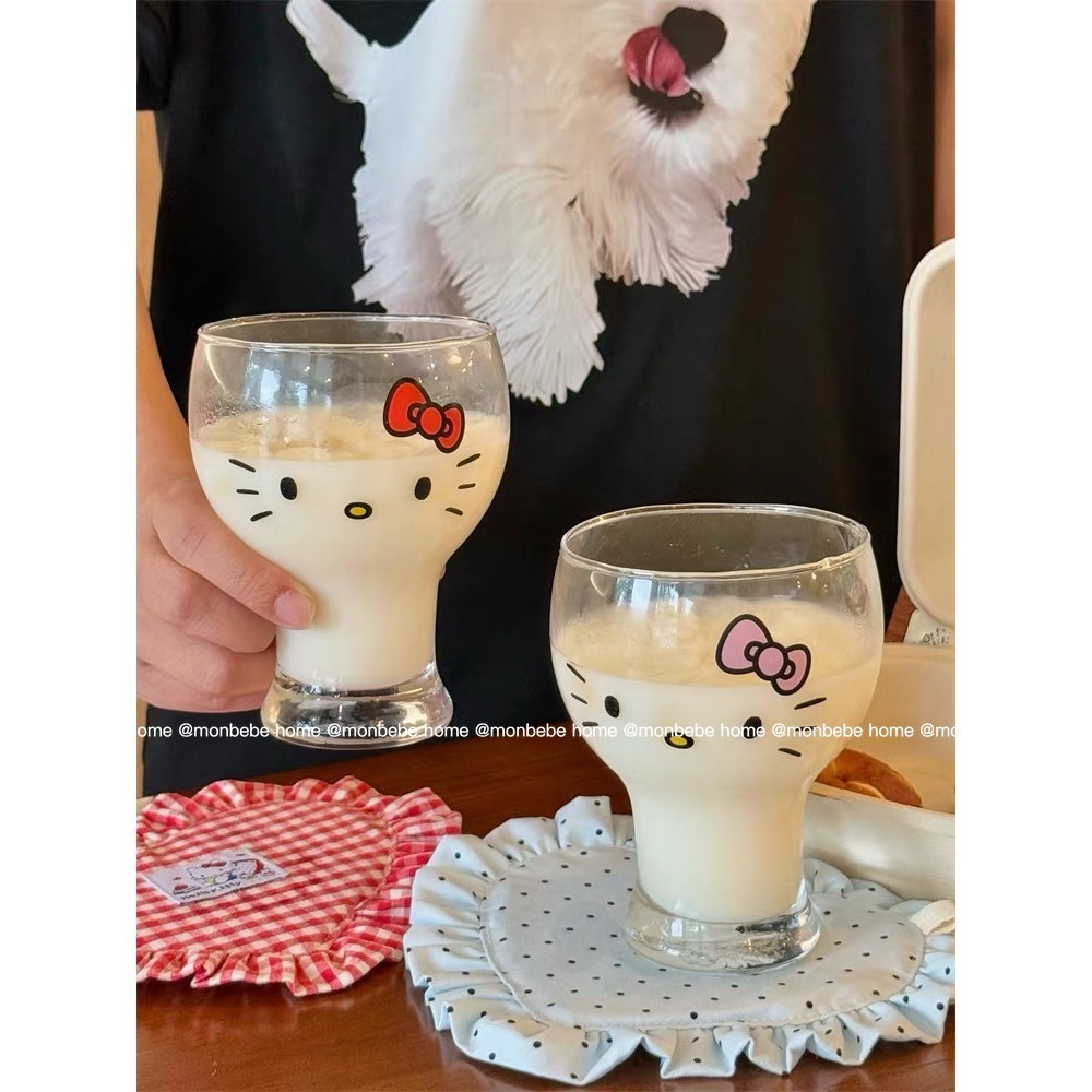 แก้วนม แก้วน่ารัก ลายkt2สีให้เลือก ขนาด 360ml พร้อมส่ง！！！
