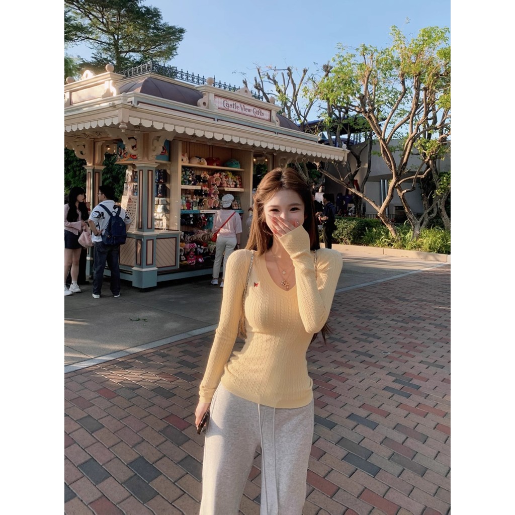 ฤดูใบไม้ร่วงฤดูหนาวเวอร์ชั่นเกาหลีอารมณ์พร็อพที่เรียบง่ายสลิมฟิตคอวีแขนยาว