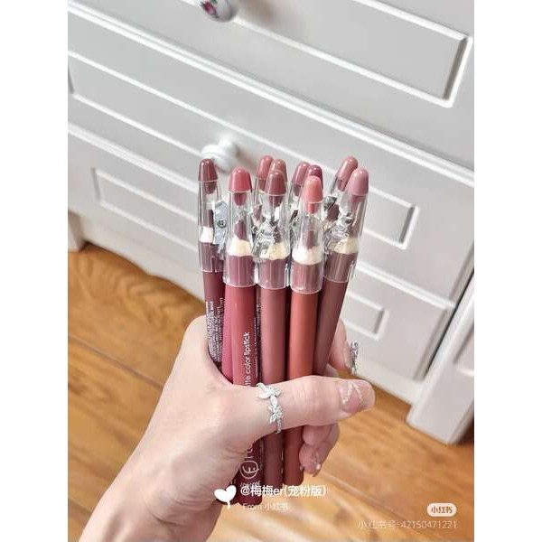 lip liner ลิปไลเนอร์ 【ซินเจียงจัดส่งฟรี】FLORMAR Lip Liner แต่งหน้ายุโรปและอเมริกา