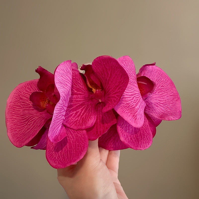 MagpieRose Red Phalaenopsis คลิปใหญ่ Bohemian Head ดอกไม้จําลองเครื่องประดับผมดอกไม้ริมทะเลสไตล์รีสอร์ทคลิปฉลาม - รูปที่ 6