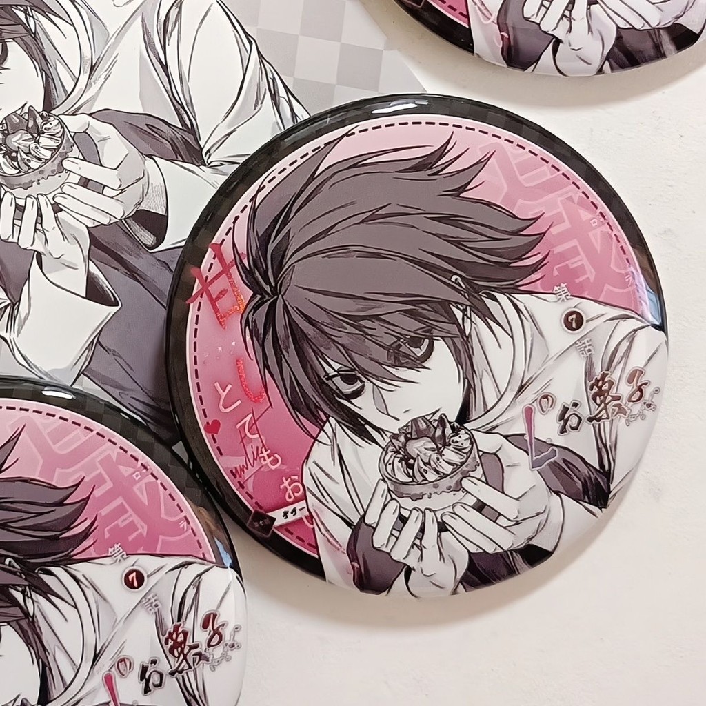 L Lawliet เค้กป้าย DEATH NOTE อะนิเมะสินค้าคอลเลกชัน Kawaii เข็มกลัดกระเป๋าอุปกรณ์เสริมน่ารักเครื่องประดับโต๊ะแสดงของขวัญเพื่อน