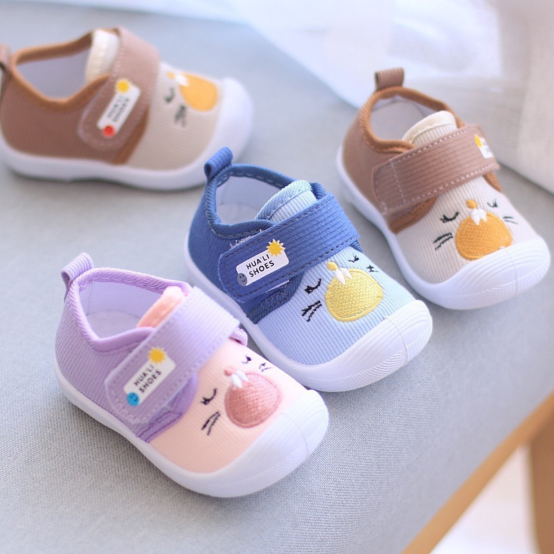 รองเท้าผ้าใบ Baby Squeaking 0-2 ปีเด็กผู้หญิงรองเท้าผ้าใบกันลื่นนุ่มรองเท้าน้ําหนักเบาพร้อมเสียง