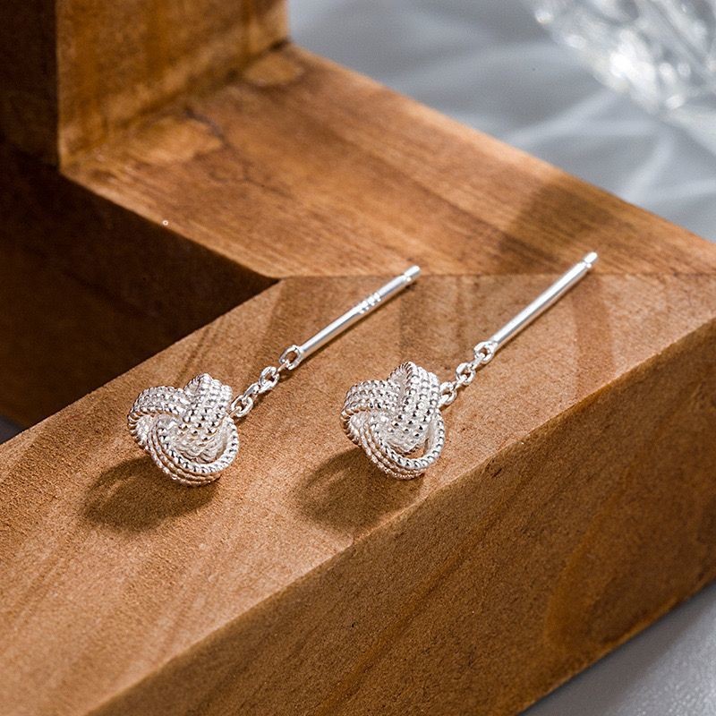 S999 เงินสเตอร์ลิง Ruyi Knot หูหญิงหูเจาะ Super Fairy ต่างหูผู้หญิง Slimmer ดู Hypoallergenic ฟรีภรร