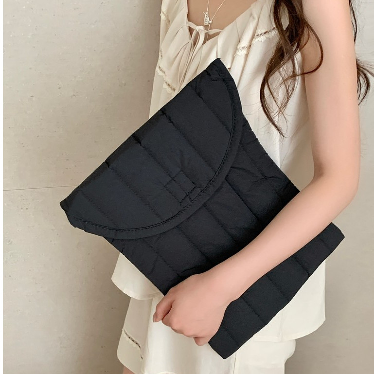 กระเป๋าแล็ปท็อป Ins Fashion Black Tuck Cotton Tablet PC Liner Package เหมาะสําหรับ 9.7-11 นิ้ว 13-14 นิ้ว 15-15.6 นิ้ว