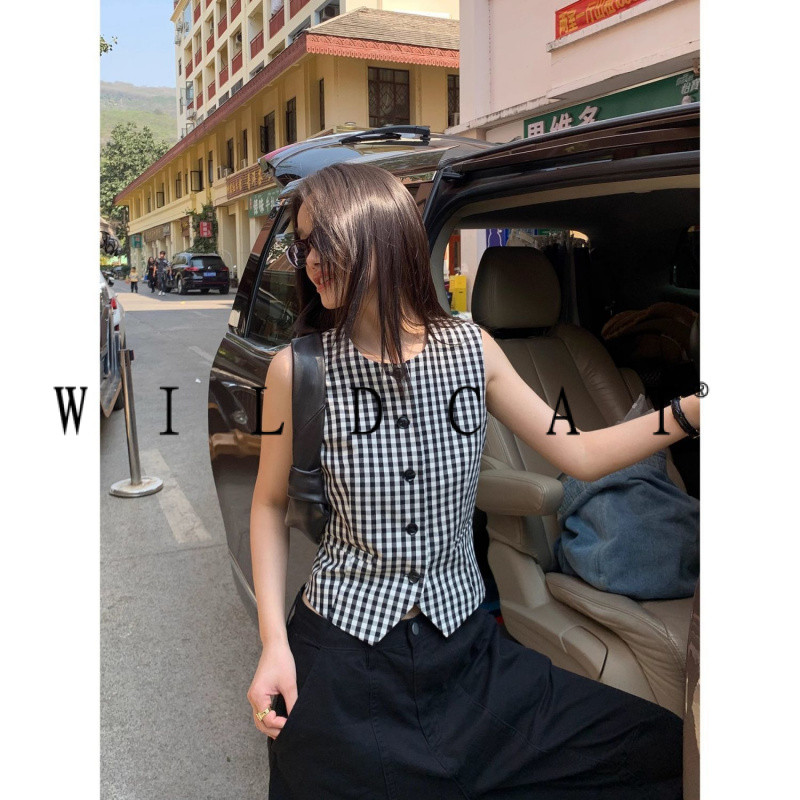 Retro สีดําสีขาวลายสก๊อตเสื้อกั๊กผู้หญิงออกแบบ Niche รอบคอเอวแคบเสื้อกั๊ก Top