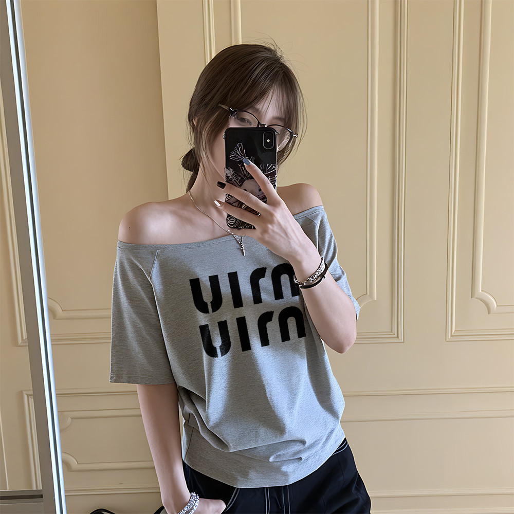 【My-T】🌸เสื้อปาดไหล่  เสือใส่สบาย Oversize sexy lady เสื้อโชว์ไหล่ เหมาะสำหรับฤดูร้อน มี 4ไซส์“UIM”เส
