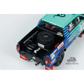 Tarmac Works 1:64 Hilux AXCR 2017 สีเขียว รถโมเดลDiecast