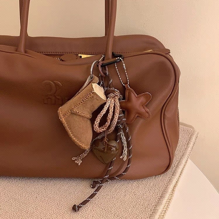 จี้บูตหิมะ~เฟอร์แบบบูรณาการ!Niche miu Style Climbing Rope Love Star Bag Pendant Keychain