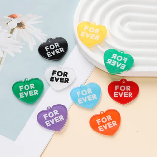 St. kunkka 10 ชิ้นอะคริลิคจี้หัวใจที่มีสีสันภาษาอังกฤษ Forever จี้สําหรับ DIY สร้อยข้อมือสร้อยคอทํา