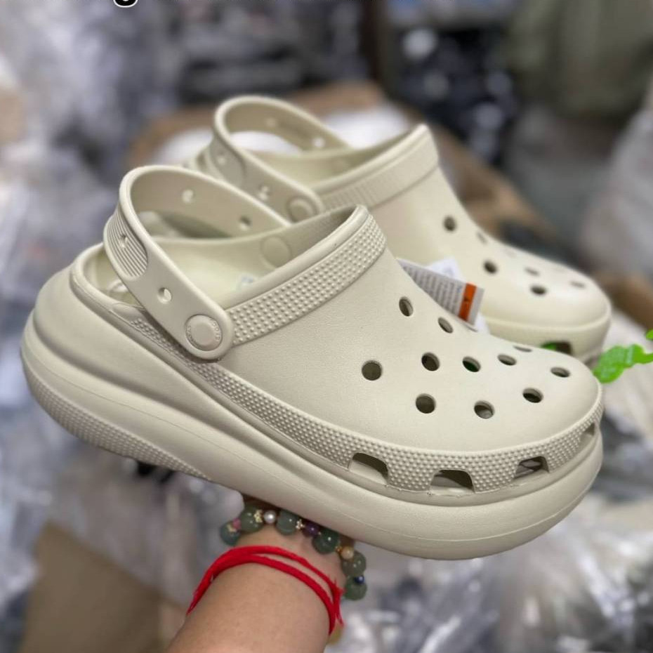 ลคราคาสูงสุด!! รองเท้าส้นสูง (2.8นิ้ว) สวมหัวโตผู้หญิง Classic Crush Clog นิ่มใส่สบาย พร้อมส่งในไทย