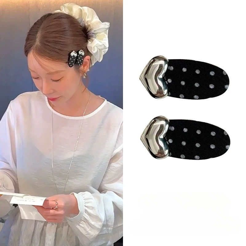 Mouga/Ouni สไตล์เดียวกัน Silver Love Bangs คลิปสีดํา Polka Dot Hairpin ผมหัก High-End ฝรั่งเศสด้านข้างคลิปอุปกรณ์เสริมผม