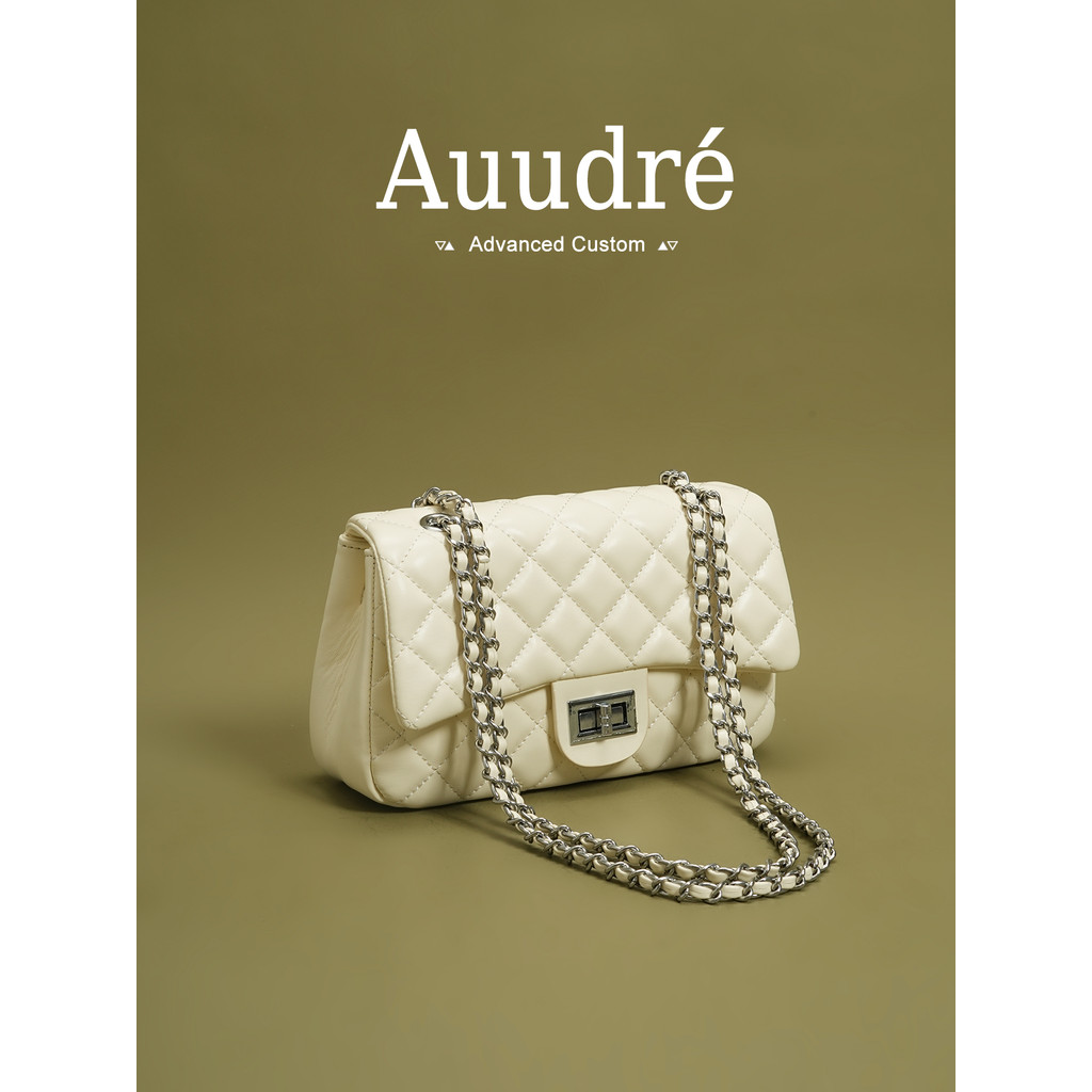 Auure Diamond Chain Shoulder Bag กระเป๋าสะพายข้างทรงสี่เหลี่ยมเล็ก สำหรับใส่เป็นaccessoryหรือนำไปใช้งานประจำวัน