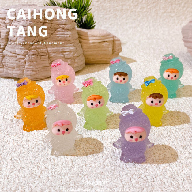 (ลดโละสตอค) ตุ๊กตาเรืองแสง สาวน้อยเมืองหนาว มีโบว์ สุ่มสี น่ารักมาก ตกแต่งบ้าน แต่งสวน ตุ๊กตา