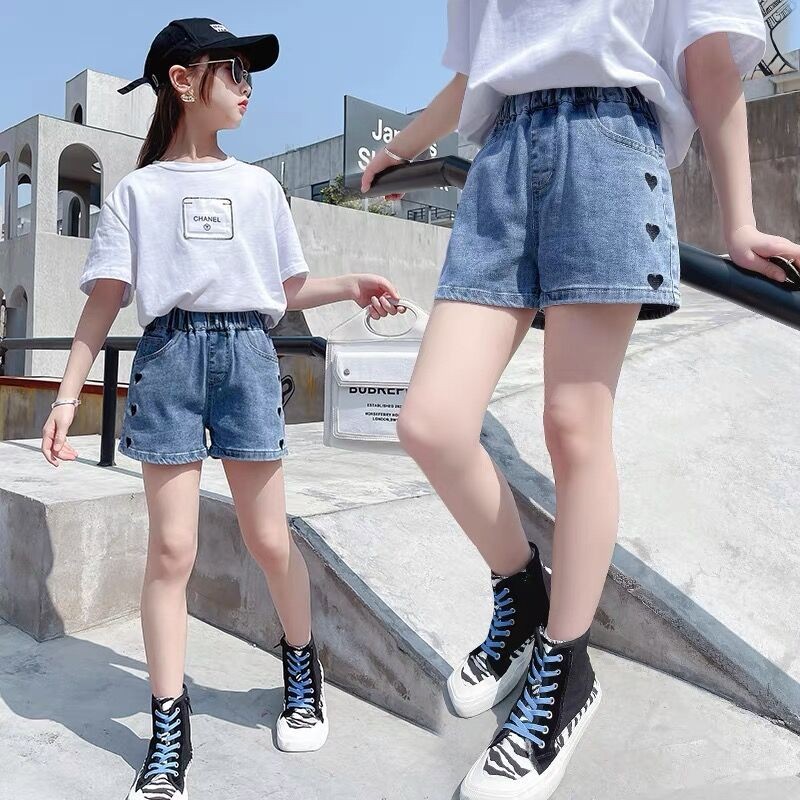 Kids Girly Chic Denim Shorts, Seasonal Must-Have, ใส่สบาย Loose Fit, Eye-Catching Print Detail, Effectless Dress-Up